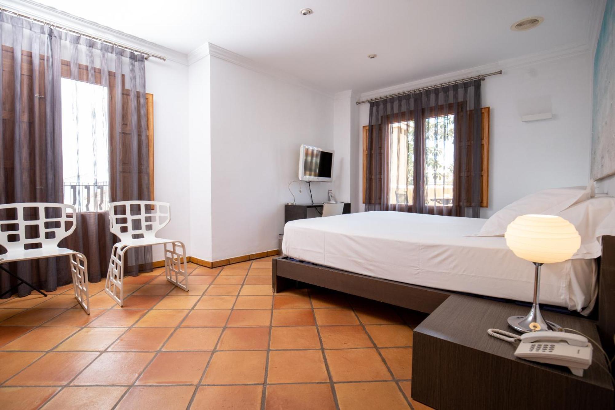Hotel Nou Roma Denia Exterior foto